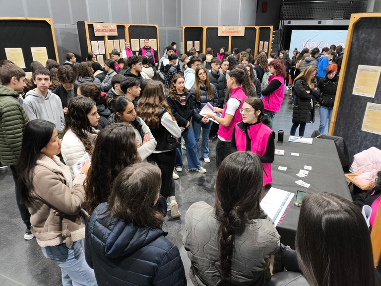 1.01.2.04 - Fomentar accions d’orientació educativa i de prevenció de l’abandonament escolar.