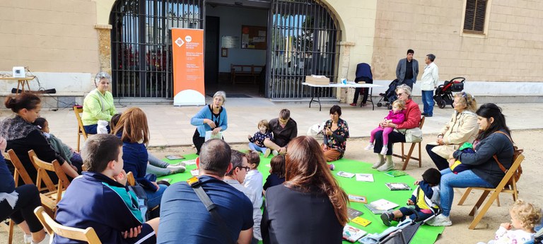 1.05.2.04 - Oferir suport a la creació literària a través d'eines, recursos i organització de certàmens.