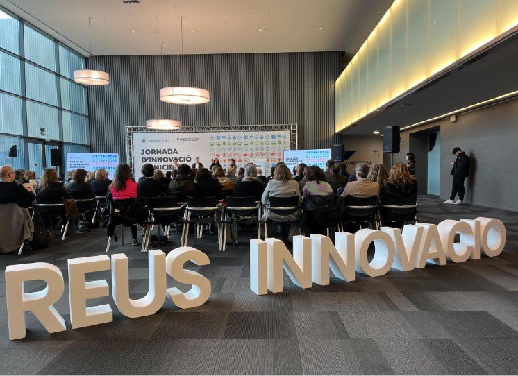 1.12.2.06 - Implementar polítiques d'innovació de manera transversal a les diferents regidores de l'Ajuntament.