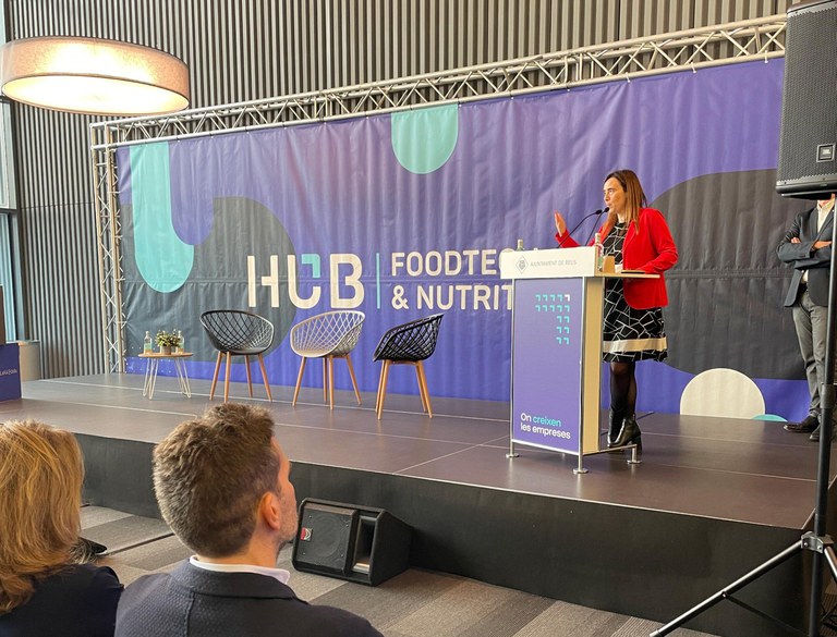 2.03.3.06 - Potenciar la transferència de coneixement i talent a les empreses del territori i al teixit social, establint models de col·laboració amb la Universitat.