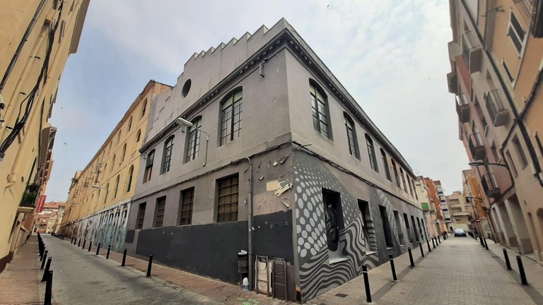 2.02.2.03 - Crear l'Escola dels Oficis de Reus.
